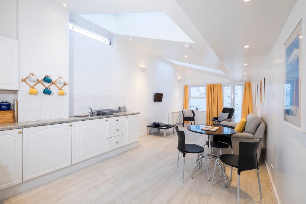 Property photo 1 of 17 Photography
