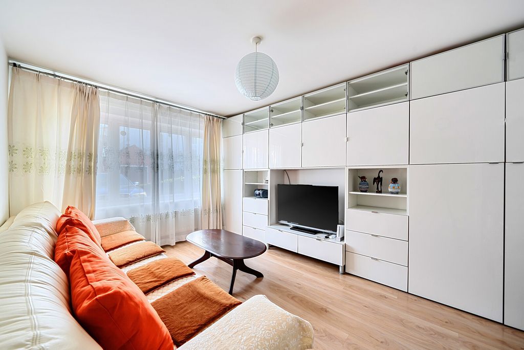 Property photo 2 of 11 1420084-14-69A98d...