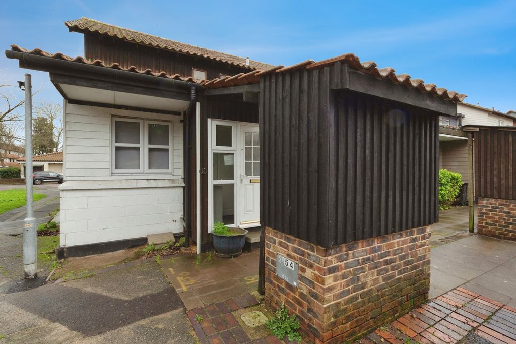 Property photo 3 of 17 Pbox-Img.Jpg