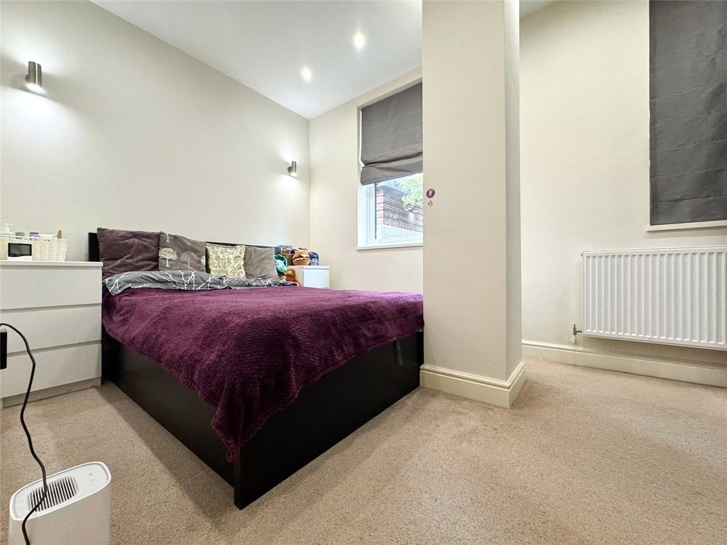 Property photo 3 of 4 Picture No. 05