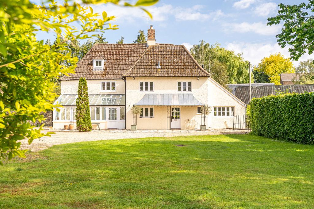 Property photo 1 of 23