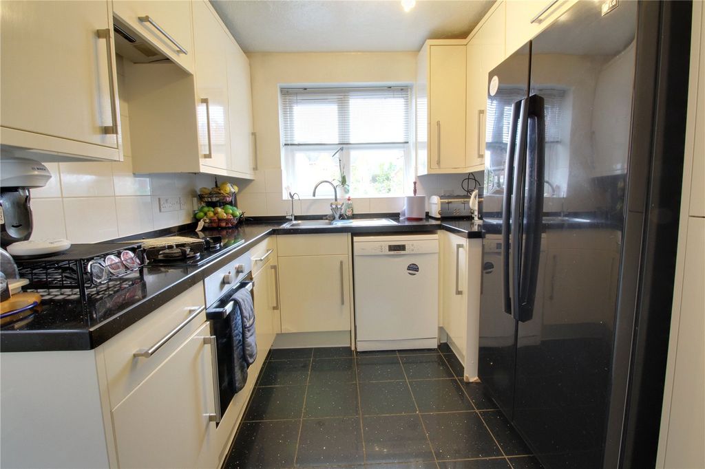 Property photo 3 of 10 Picture No. 01