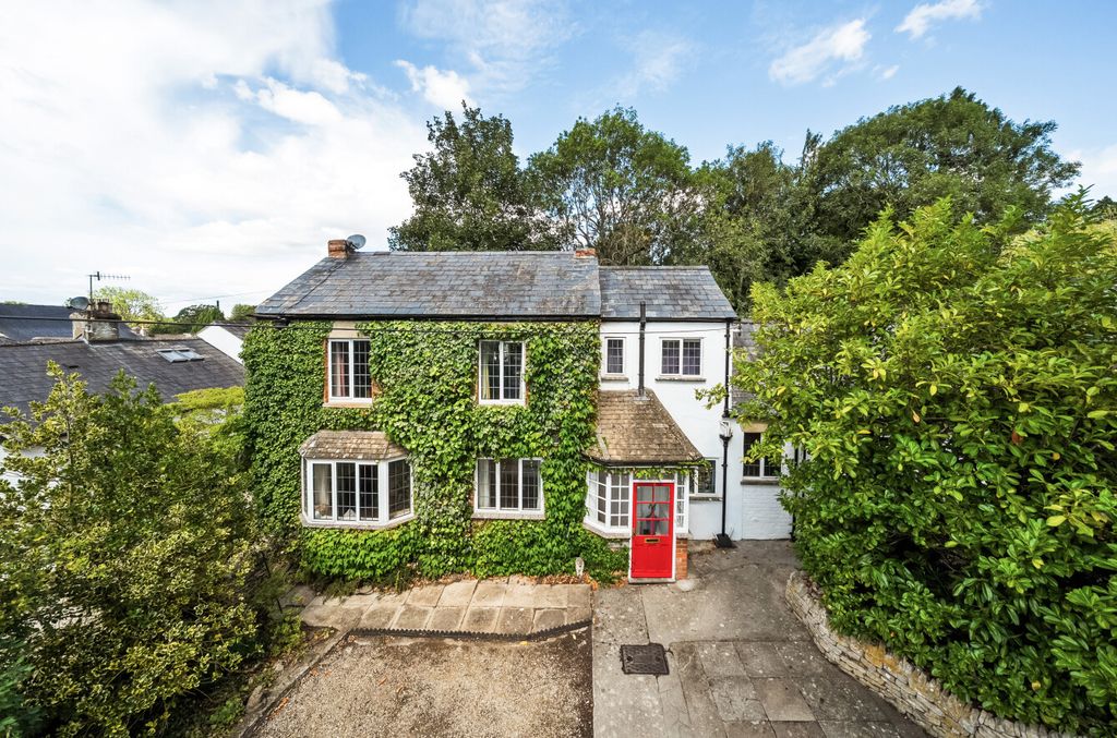 Property photo 1 of 20 1325877-1-687787d...