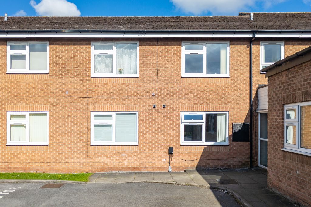 Property photo 1 of 14