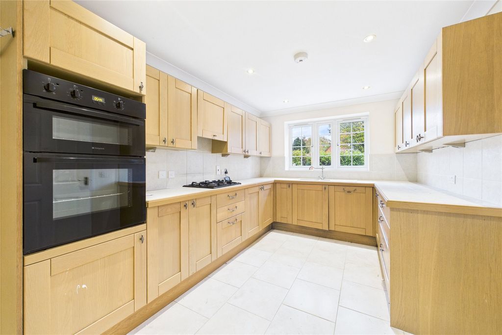 Property photo 2 of 14 Picture No. 04