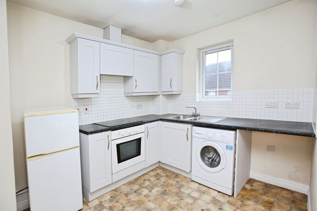Property photo 3 of 13