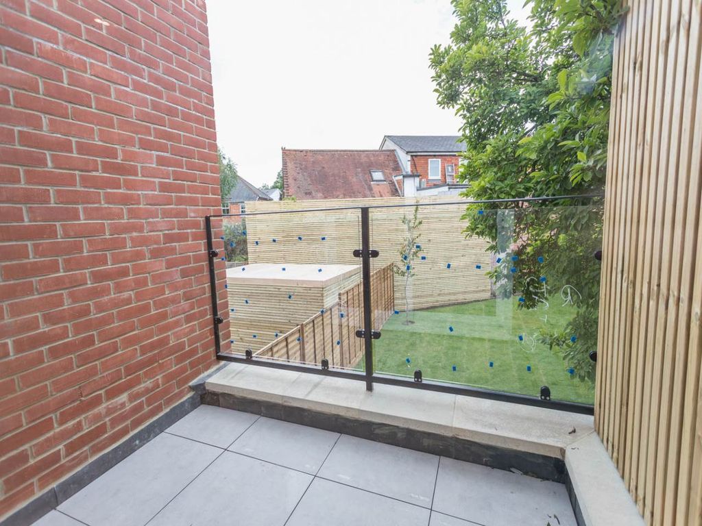 Property photo 3 of 13 Img_0974