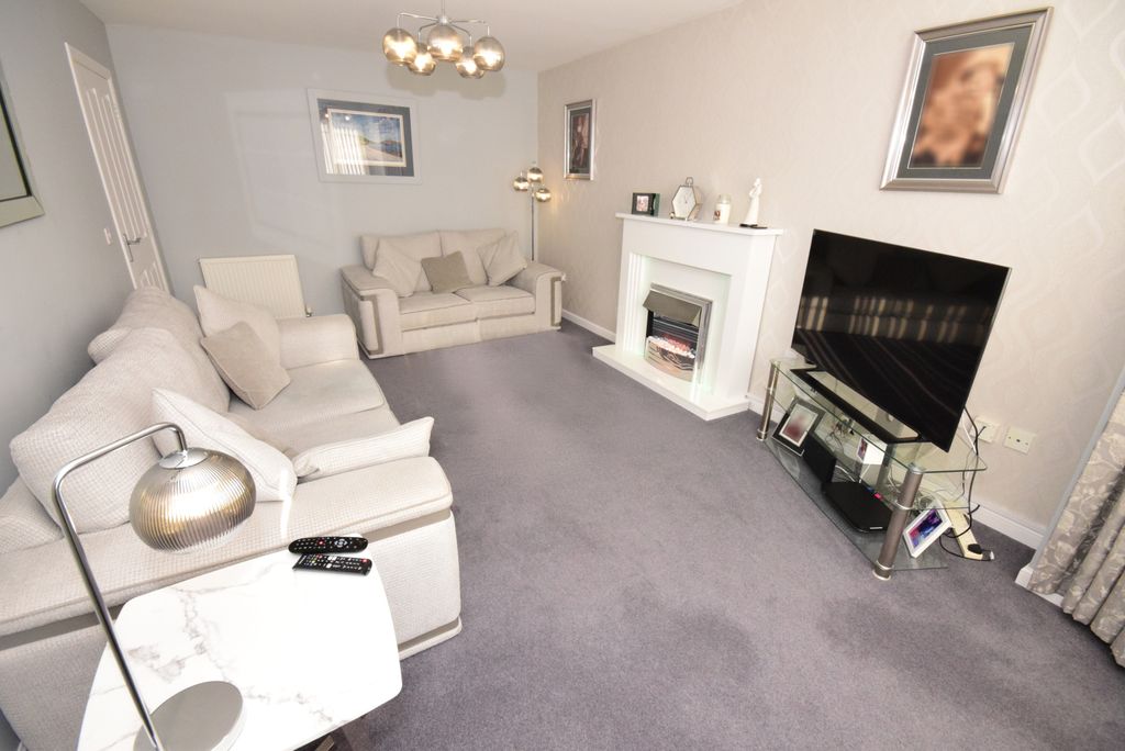 Property photo 3 of 29 Living Room