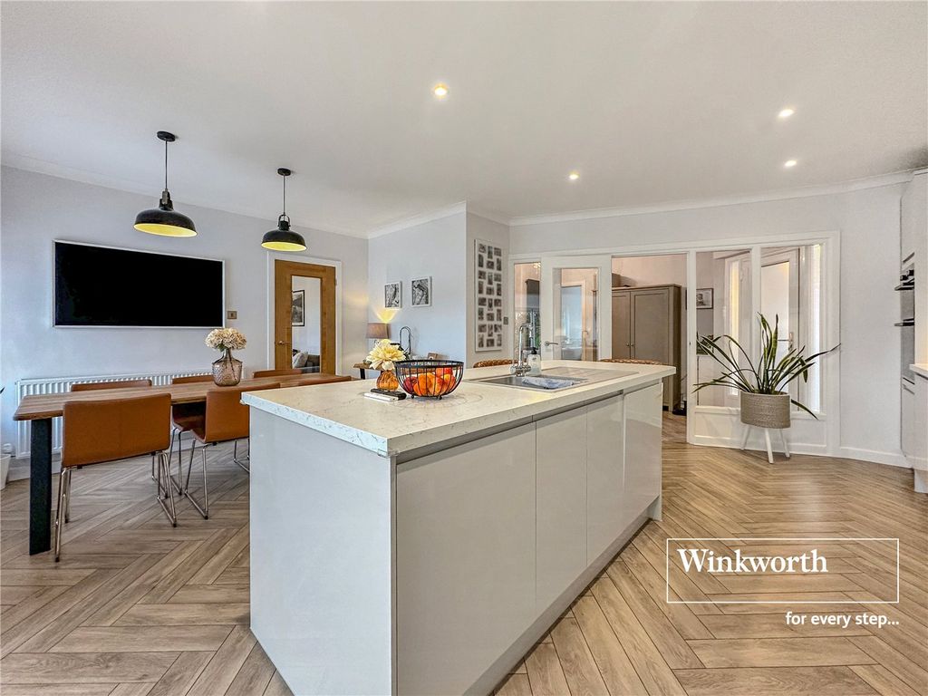 Property photo 3 of 20 Picture No. 08