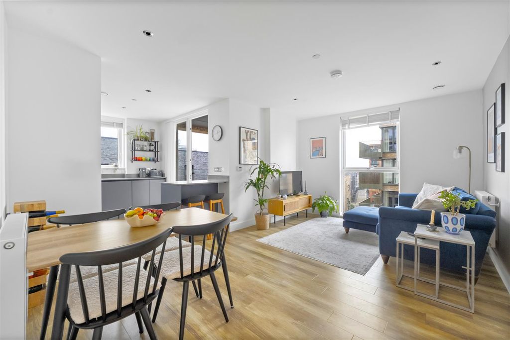 Property photo 2 of 25 15.Jpg