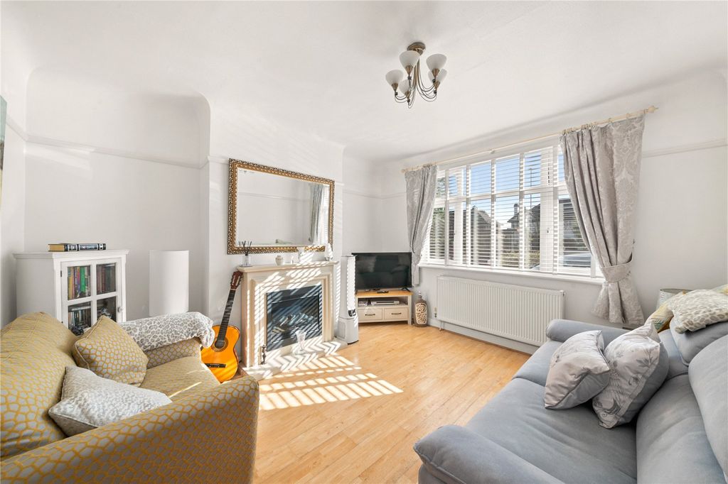 Property photo 2 of 14 Picture No. 07