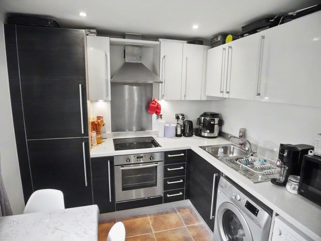 Property photo 2 of 5