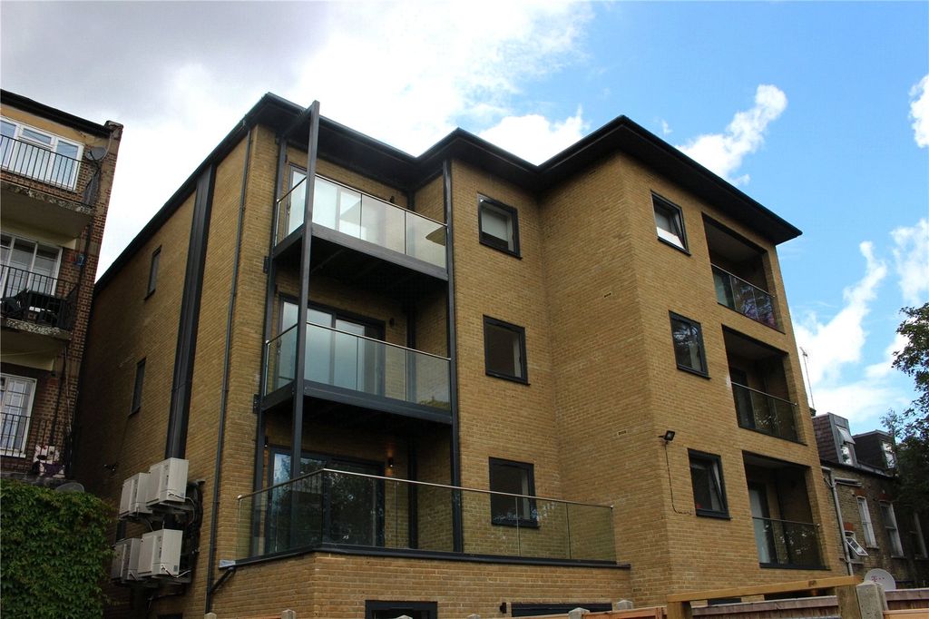 Property photo 1 of 14 Picture No. 15