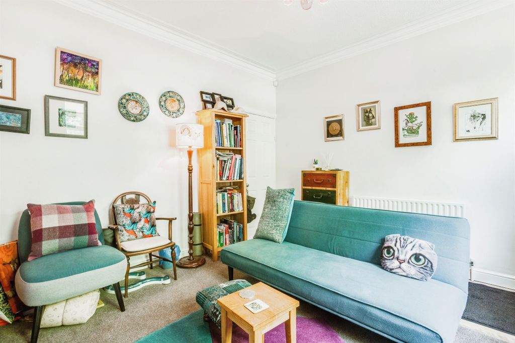 Property photo 3 of 17 Image