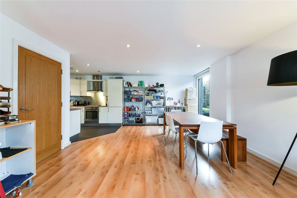 Property photo 1 of 11 Reception Room