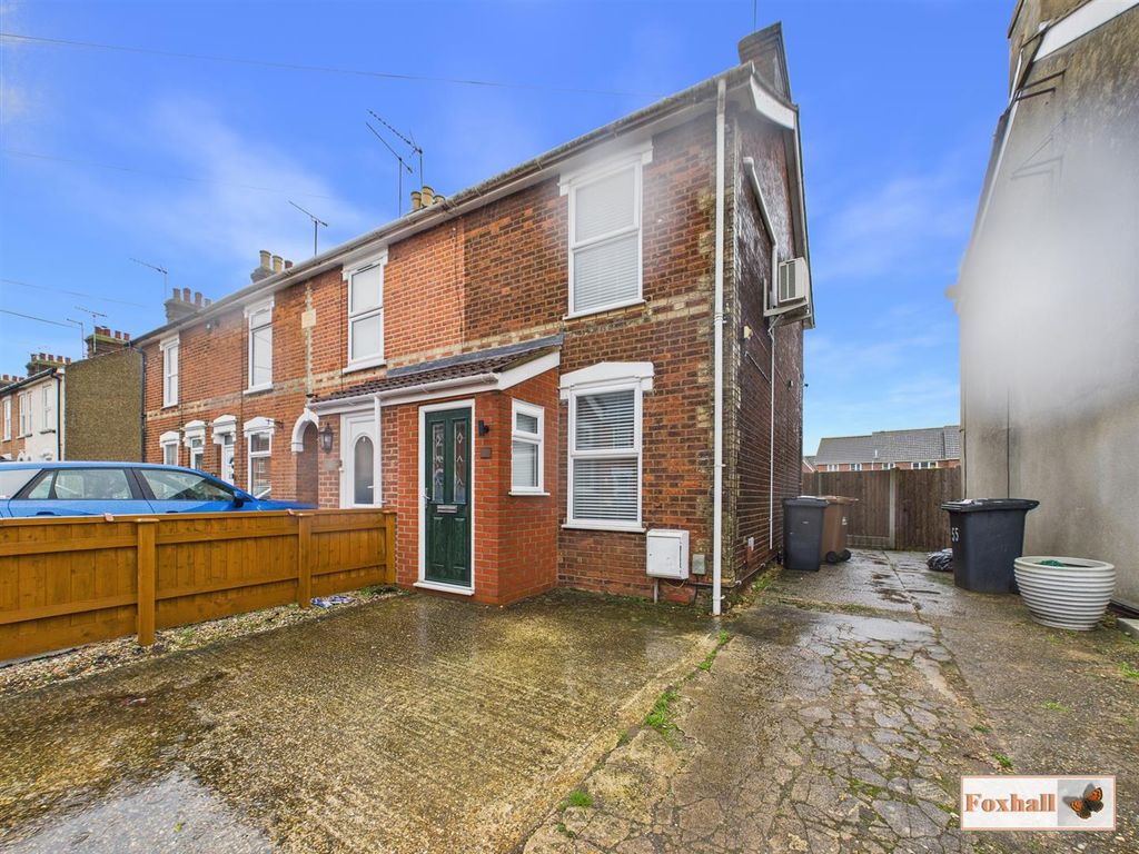 Property photo 1 of 12 Front Garden