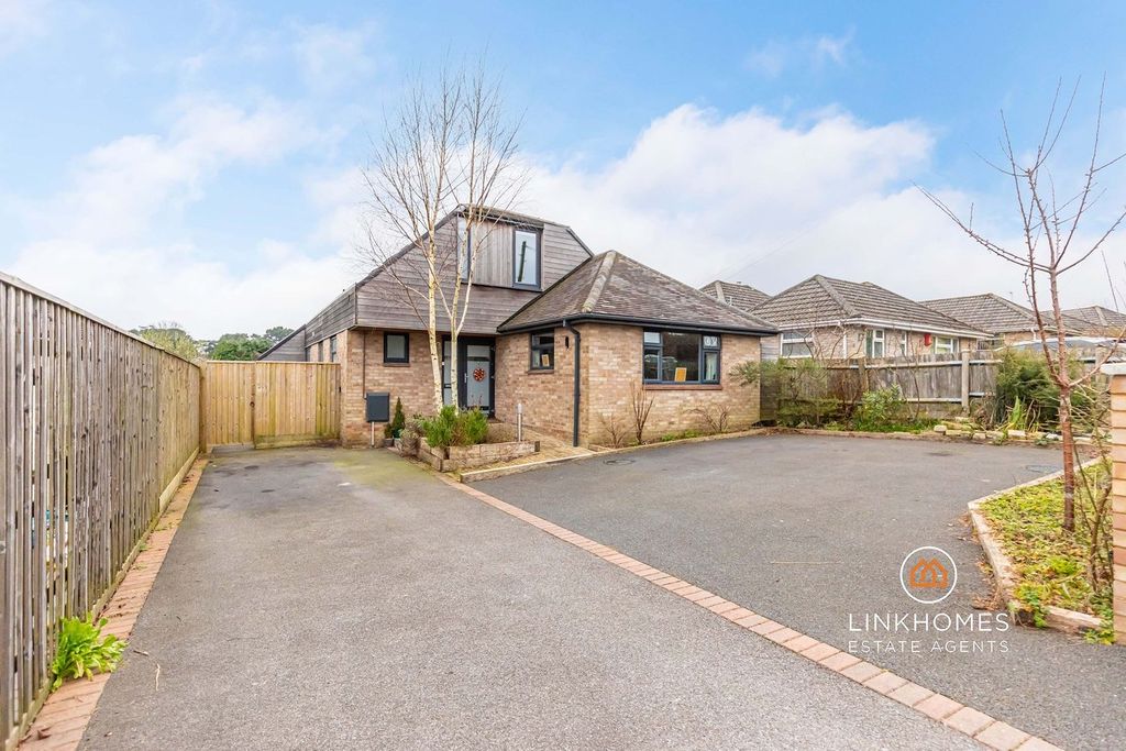 Property photo 1 of 55