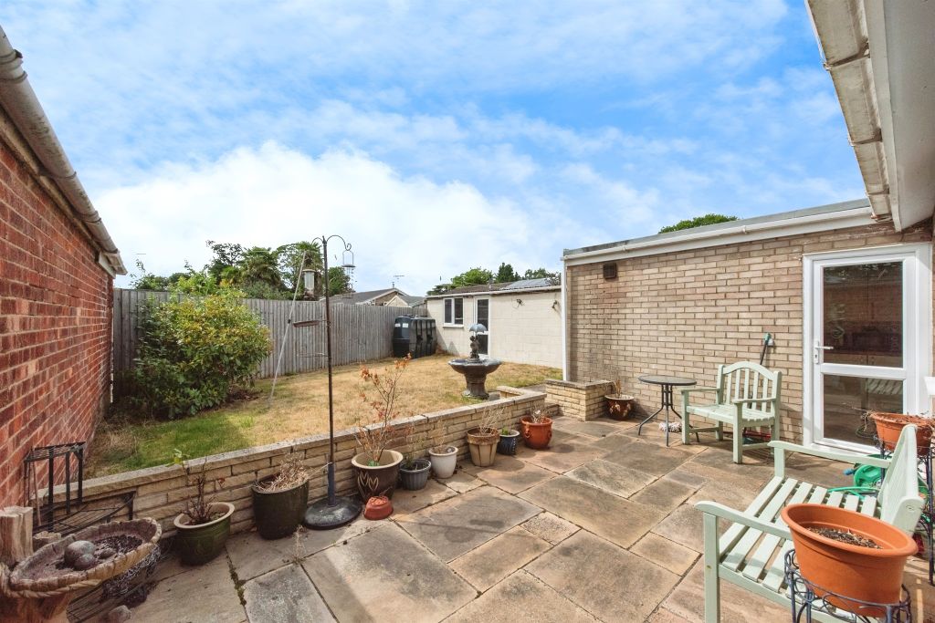 Property photo 2 of 16