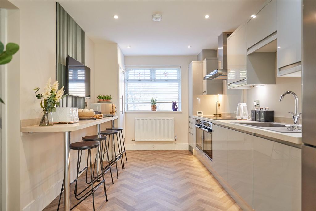 Property photo 3 of 25 97 Friends Road 5.Jpg