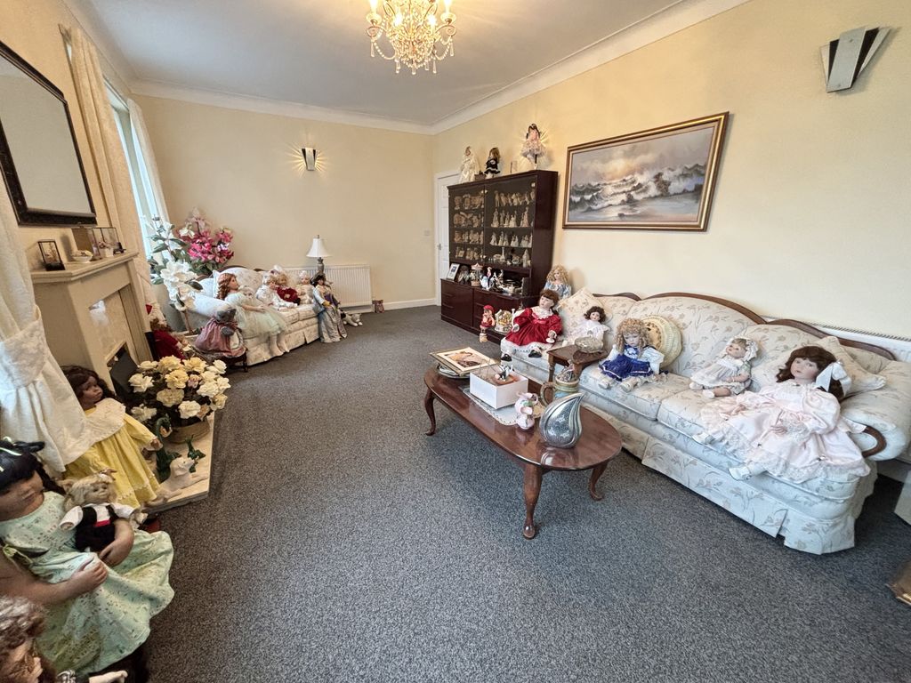 Property photo 3 of 24