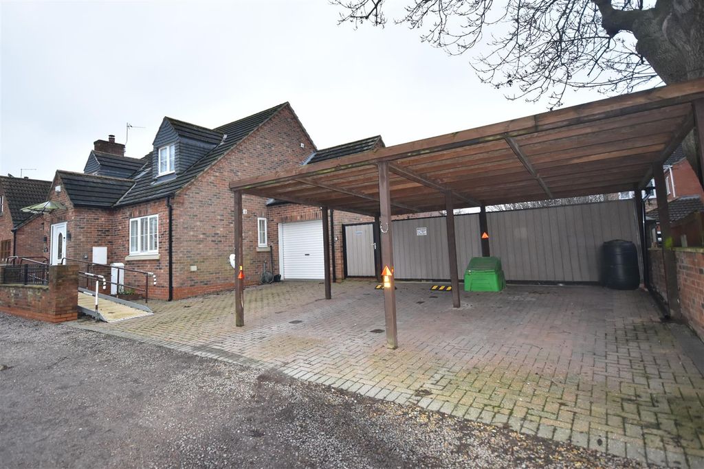 Additional image 20 of 4 bed detached house for saleMill House Lane, Goole DN14