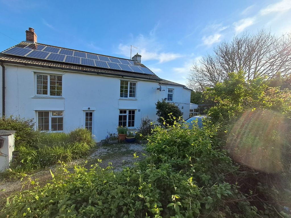 Property photo 1 of 26 4 Bedroom Detached House For Sale