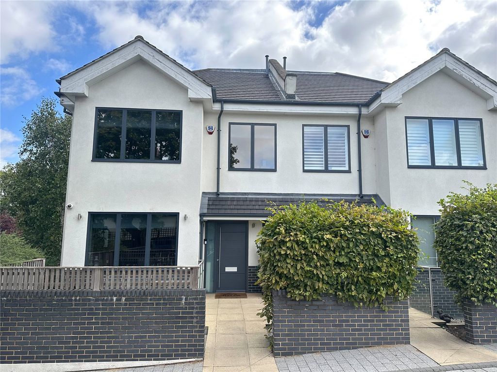 Property photo 1 of 27 Picture No. 01