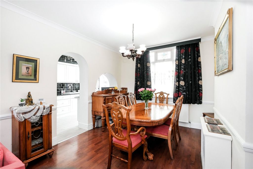Property photo 3 of 13 Reception/Diner