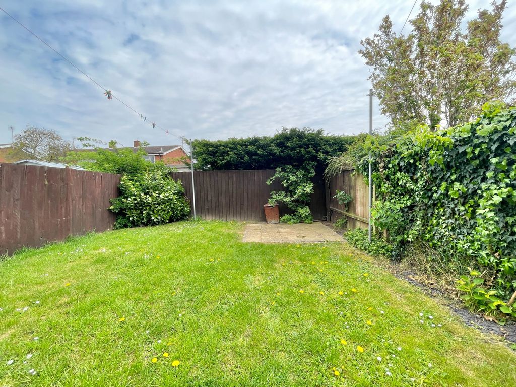 Property photo 2 of 21