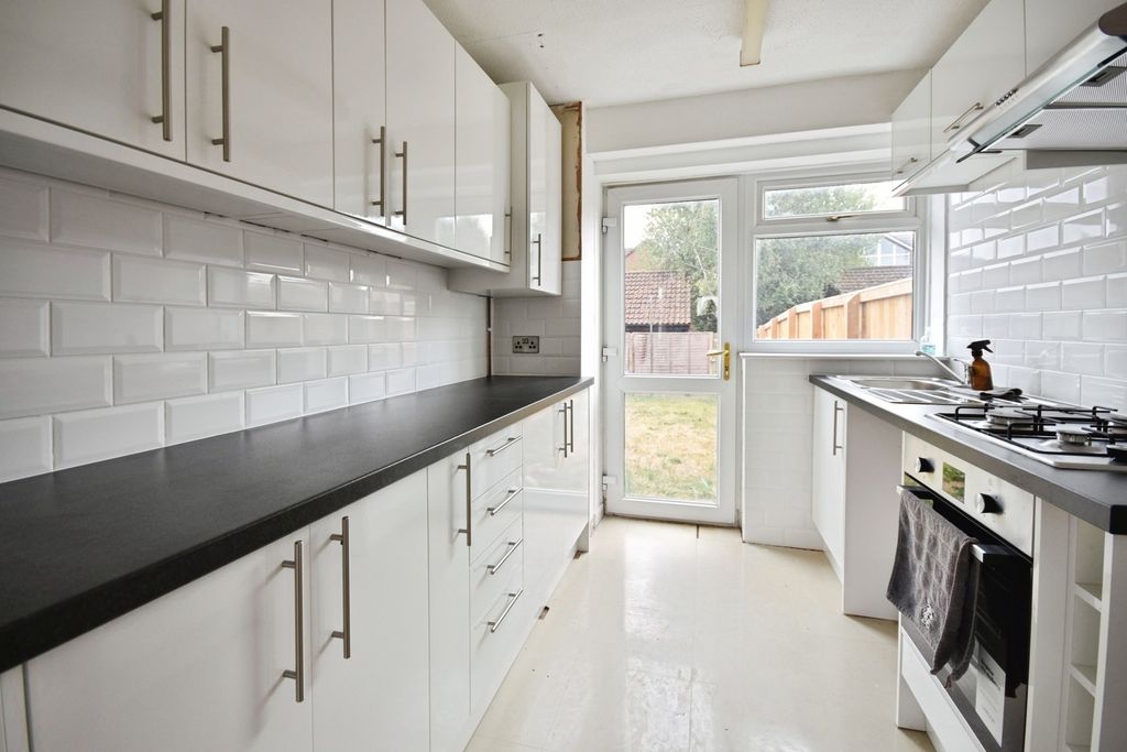 Property photo 2 of 15 Pbox-Img.Jpg