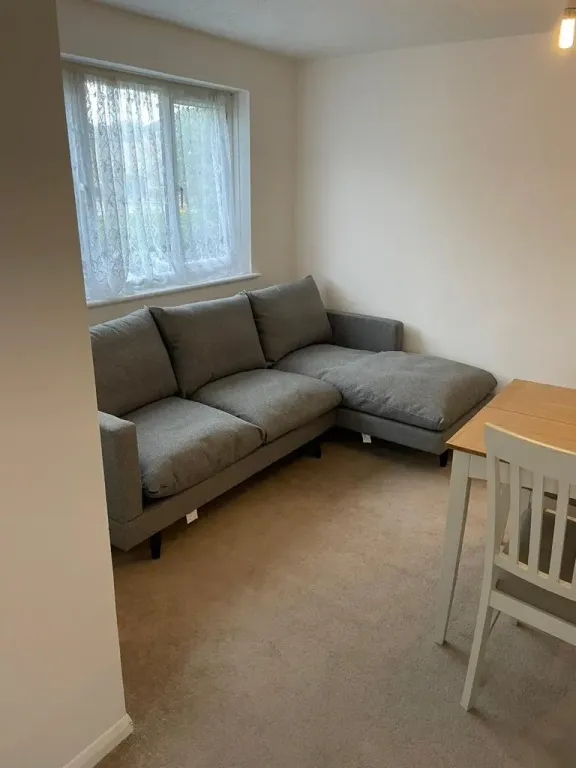 Property photo 3 of 5