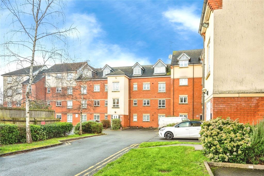 Property photo 1 of 16 Secure Parking