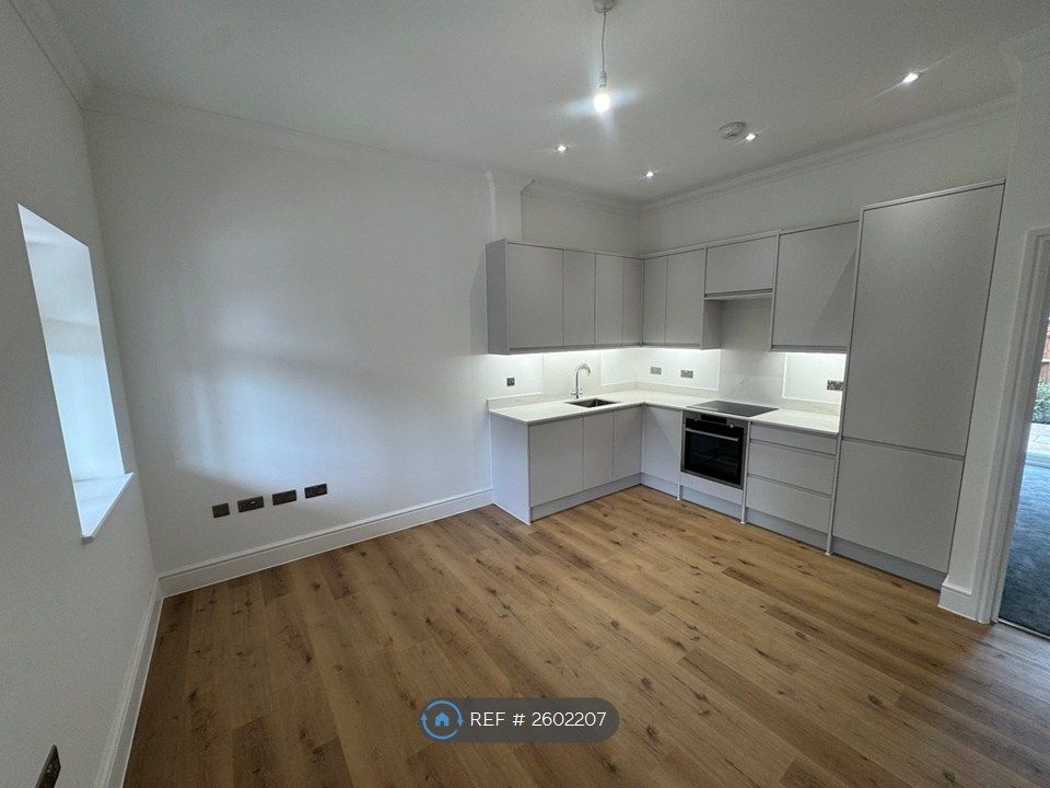 Property photo 3 of 13 Kitchen/ Living Area