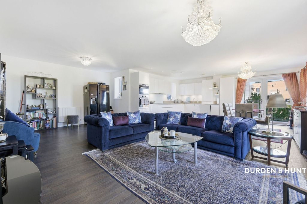 Property photo 2 of 19