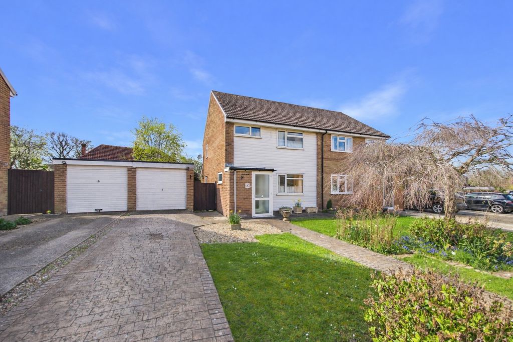 Property photo 1 of 16 Front