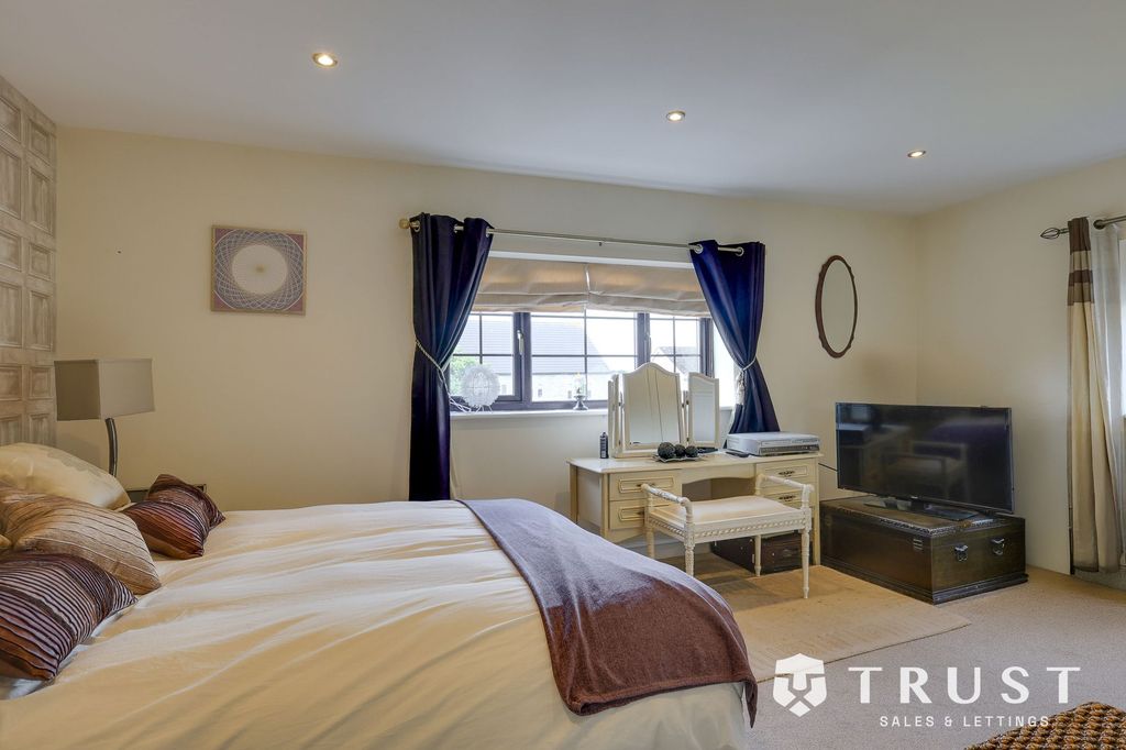 Additional image 14 of 3 bed detached house for saleHalifax Road, Liversedge WF15
