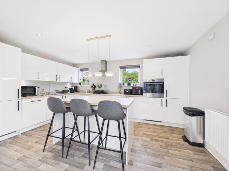 Property photo 1 of 18 Kitchen
