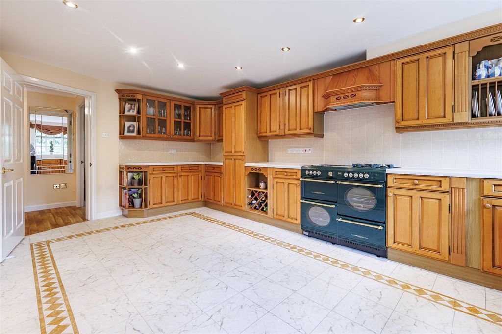 Property photo 3 of 35 49 Tempest (14).Jpg