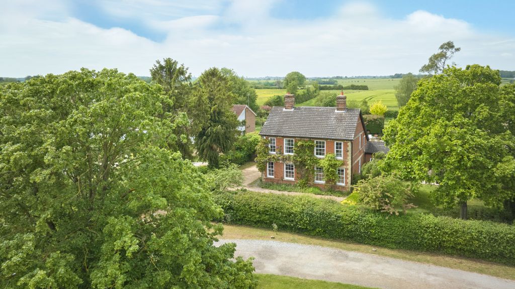 Property photo 1 of 36