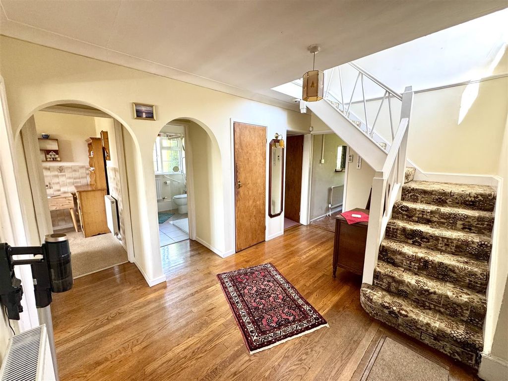 Property photo 2 of 32 Reception Hall