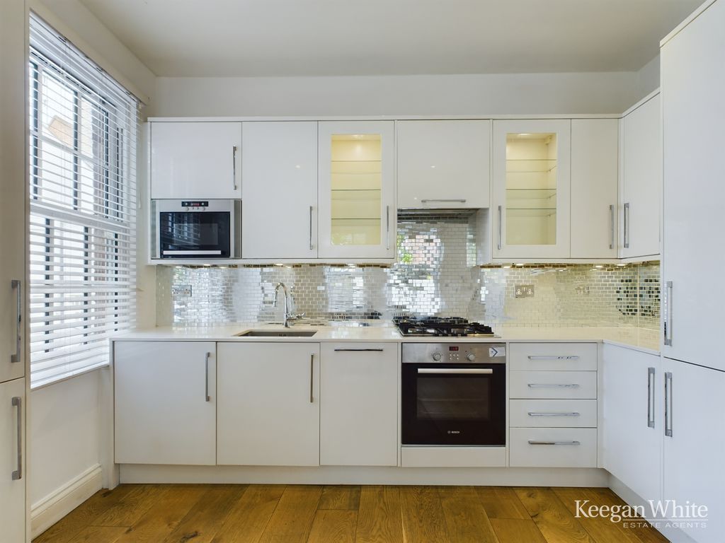 Property photo 2 of 11 Photo 8