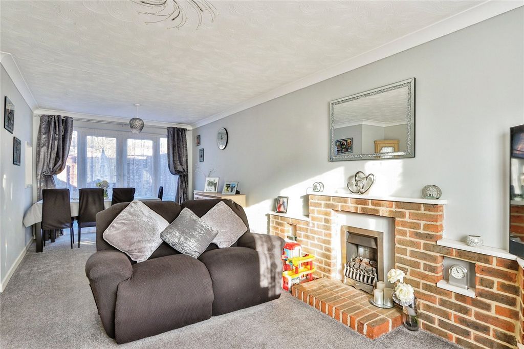 Property photo 3 of 17 Photography