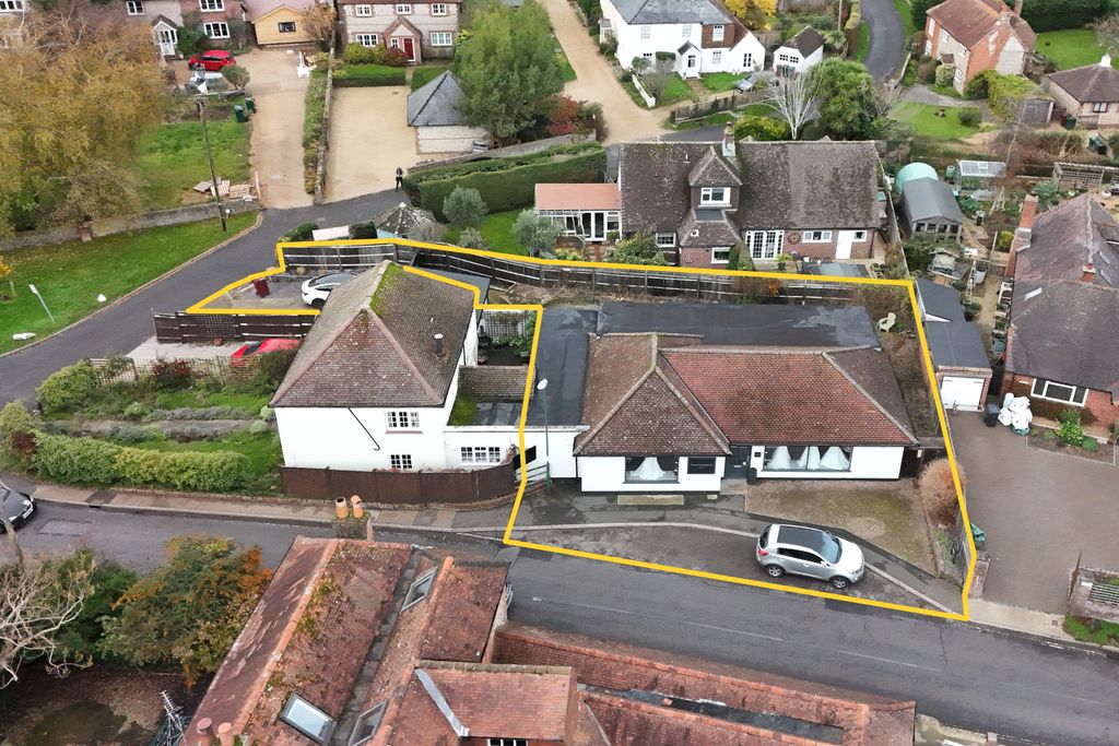 Property photo 1 of 20 Former Bridal Shop, Tangmere Rd, Tangmere, Chichester Po20 2Hw