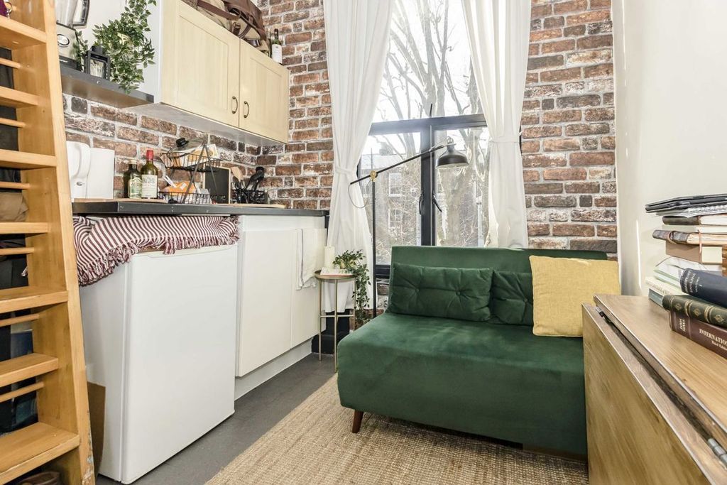 Property photo 2 of 4