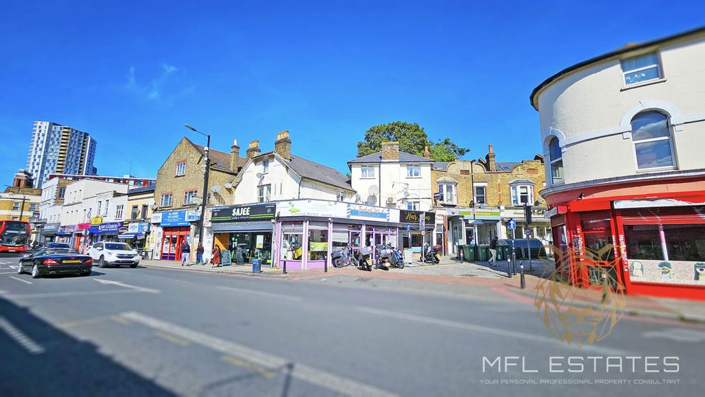 Property photo 1 of 6 Studio Maisonette Â€“ Lee High Road, London Se13 5Ld