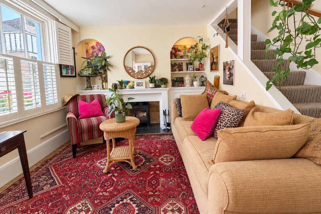 Property photo 3 of 19