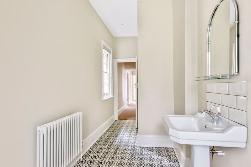 Additional image 26 of 3 bed flat to rentKings Road, Horsham RH13