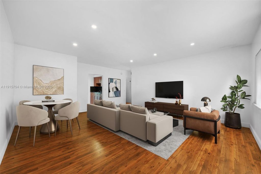 Property photo 2 of 24 <Alttext/>
