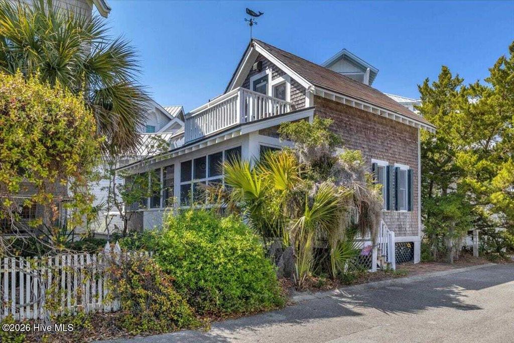 Property photo 1 of 27