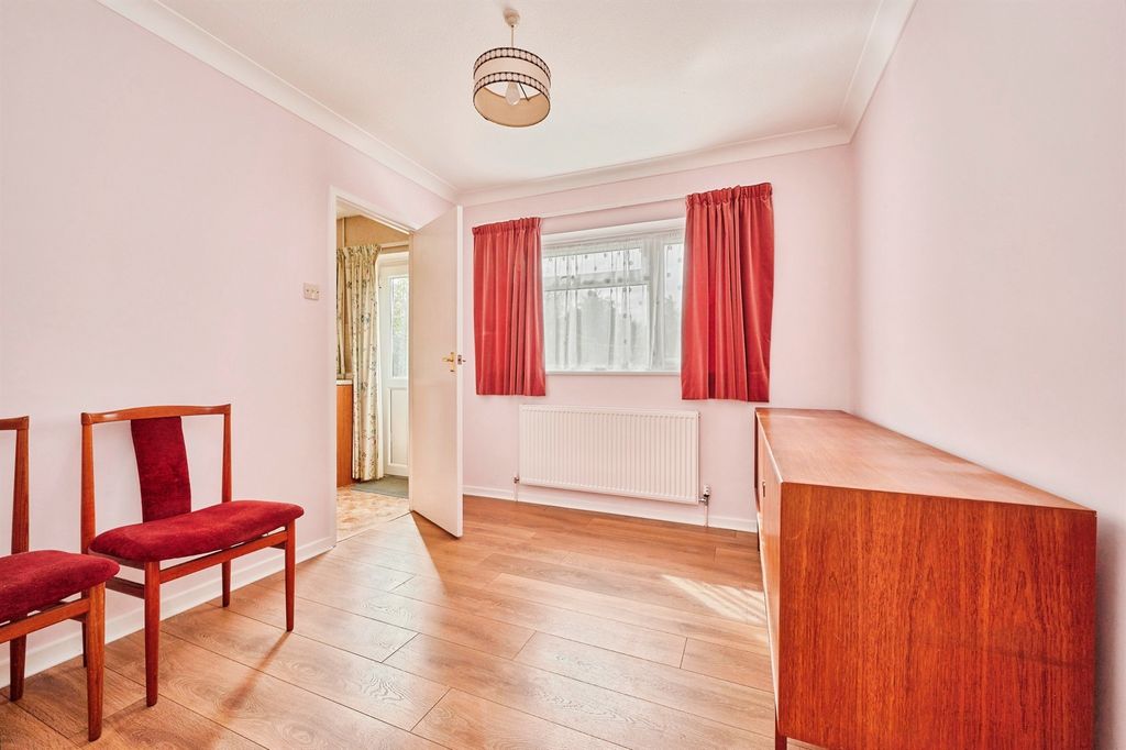 Property photo 3 of 14